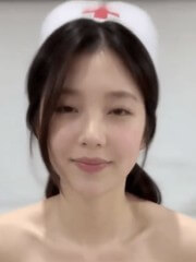 白天是冰山女教师，夜晚是性感女武神